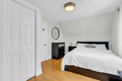 15 Alvinston Road Toronto ON M1L 2J8