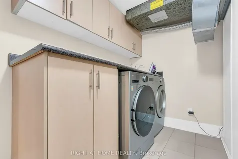 15 Alvinston Road Toronto ON M1L 2J8