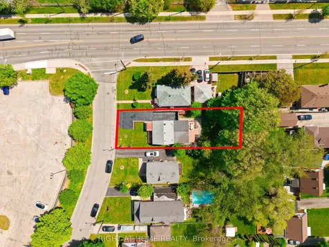 15 Alvinston Road Toronto ON M1L 2J8