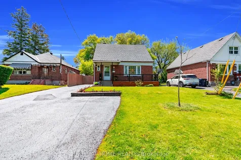 15 Alvinston Road Toronto ON M1L 2J8