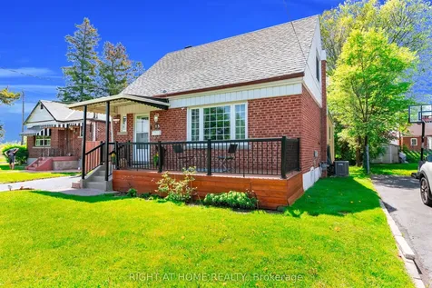 15 Alvinston Road Toronto ON M1L 2J8