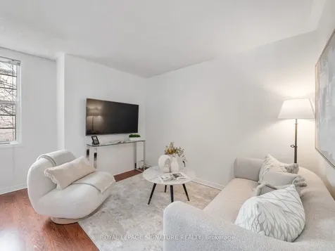 45 Strangford Lane Toronto ON M1L 0E5