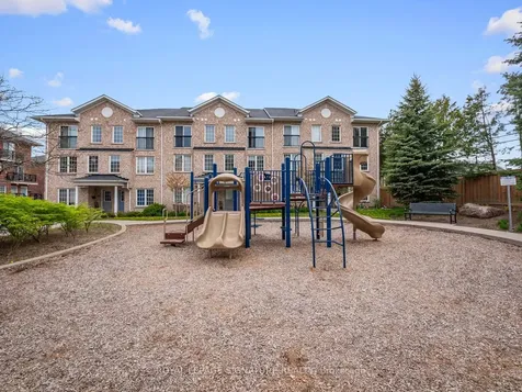 45 Strangford Lane Toronto ON M1L 0E5