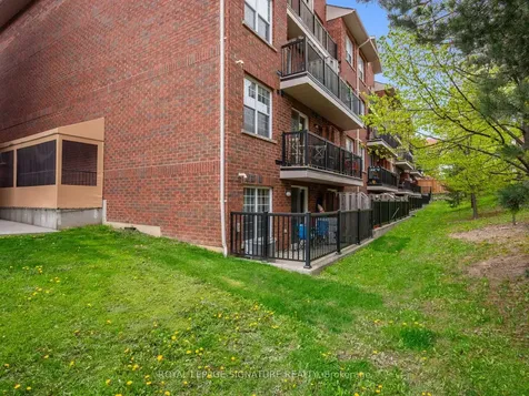 45 Strangford Lane Toronto ON M1L 0E5