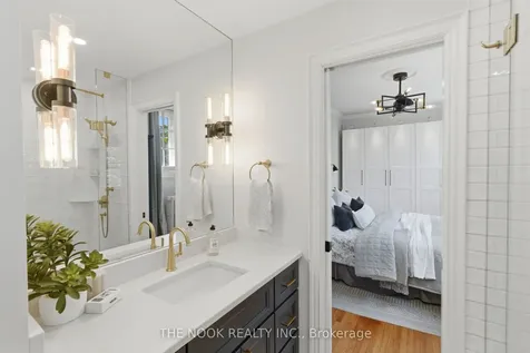 17 Lovers Lane Clarington ON L1C 1X2