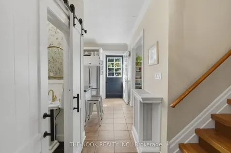 17 Lovers Lane Clarington ON L1C 1X2