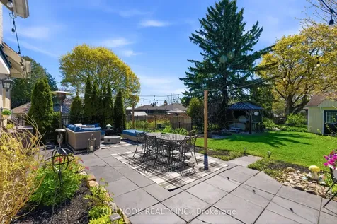 17 Lovers Lane Clarington ON L1C 1X2