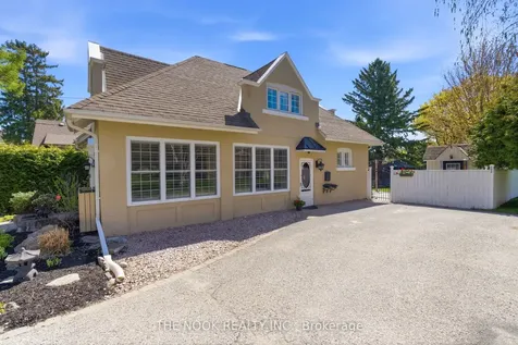 17 Lovers Lane Clarington ON L1C 1X2