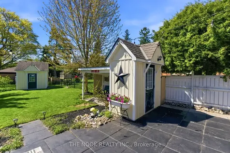 17 Lovers Lane Clarington ON L1C 1X2