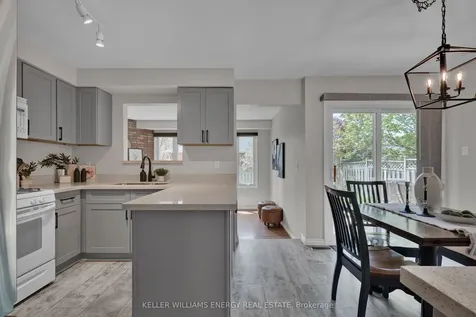 6 Mcauliffe Street Clarington ON L1B 1K4