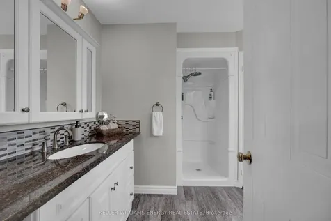 6 Mcauliffe Street Clarington ON L1B 1K4