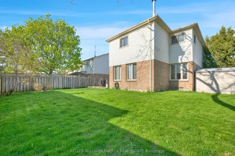 6 Mcauliffe Street Clarington ON L1B 1K4