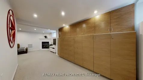17 Tardree Place Toronto ON M1R 3X2