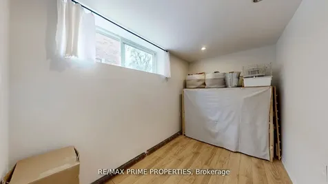 17 Tardree Place Toronto ON M1R 3X2