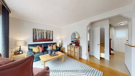 17 Tardree Place Toronto ON M1R 3X2