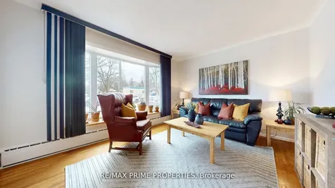 17 Tardree Place Toronto ON M1R 3X2