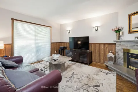 124 Nortonville Drive Toronto ON M1G 2T8