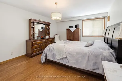 124 Nortonville Drive Toronto ON M1G 2T8