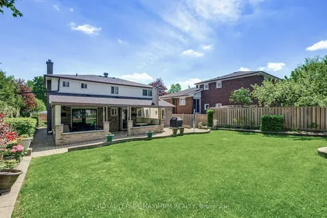 124 Nortonville Drive Toronto ON M1G 2T8