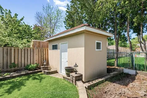 124 Nortonville Drive Toronto ON M1G 2T8