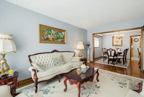 124 Nortonville Drive Toronto ON M1G 2T8