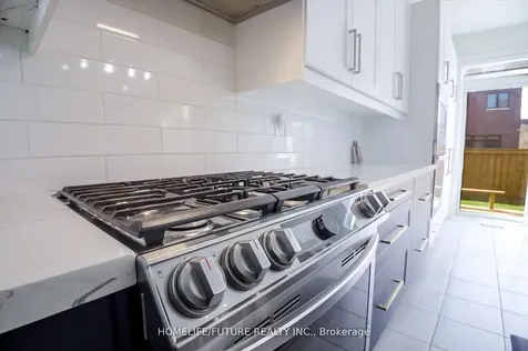 27 Ogston Crescent Whitby ON L1P 0H3