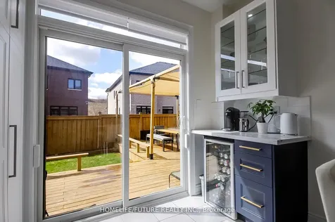 27 Ogston Crescent Whitby ON L1P 0H3