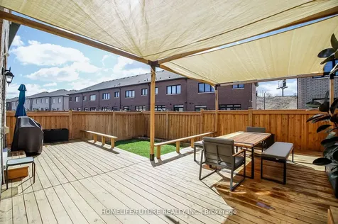 27 Ogston Crescent Whitby ON L1P 0H3