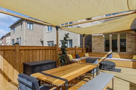 27 Ogston Crescent Whitby ON L1P 0H3