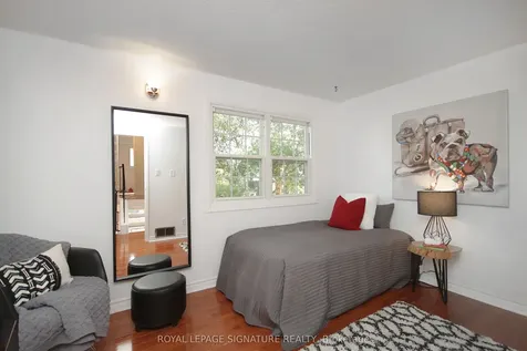 36 Lount Street Toronto ON M4J 5A1