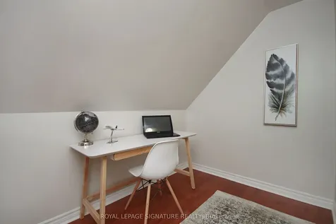 36 Lount Street Toronto ON M4J 5A1