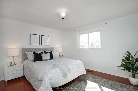 36 Lount Street Toronto ON M4J 5A1