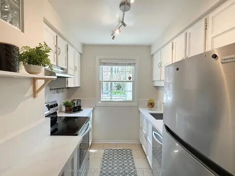 36 Lount Street Toronto ON M4J 5A1