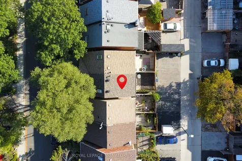 36 Lount Street Toronto ON M4J 5A1