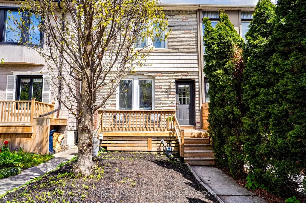 23 Empire Avenue Toronto ON M4M 2L3