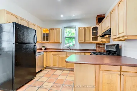 23 Empire Avenue Toronto ON M4M 2L3