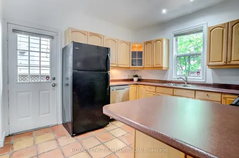 23 Empire Avenue Toronto ON M4M 2L3