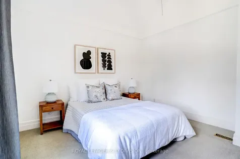 23 Empire Avenue Toronto ON M4M 2L3