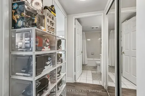 11 Lee Centre Drive Toronto ON M1H 3J5