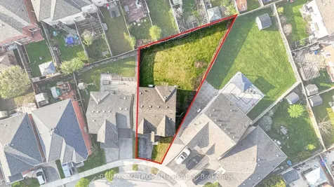 83 Greenhalf Drive Ajax ON L1S 7R6