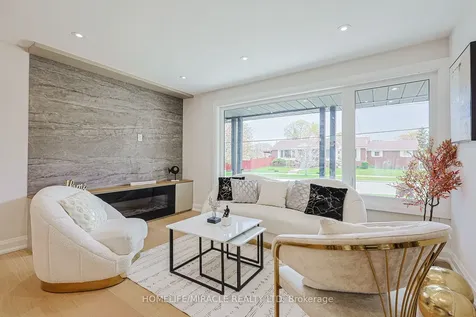 158 Cass Avenue Toronto ON M1T 2B7