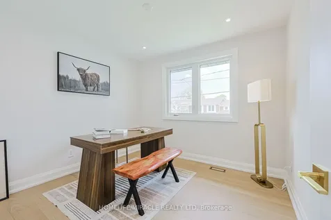 158 Cass Avenue Toronto ON M1T 2B7