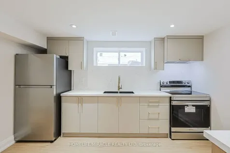 158 Cass Avenue Toronto ON M1T 2B7
