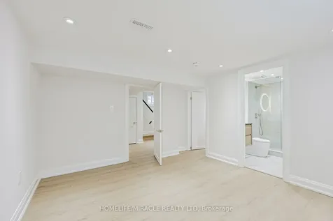 158 Cass Avenue Toronto ON M1T 2B7