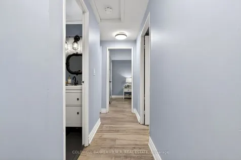 729 Downview Crescent Oshawa ON L1H 7W4