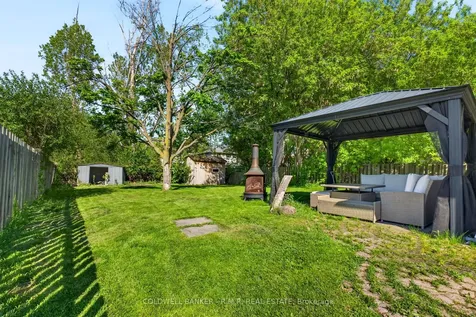 729 Downview Crescent Oshawa ON L1H 7W4