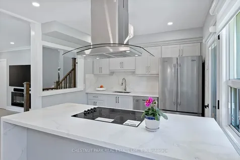 106 Fitzgibbon Avenue Toronto ON M1K 4A3