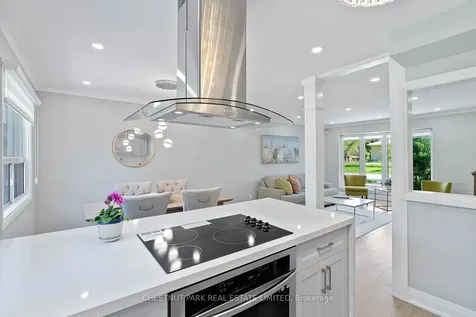 106 Fitzgibbon Avenue Toronto ON M1K 4A3