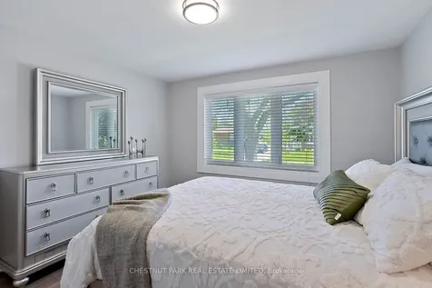 106 Fitzgibbon Avenue Toronto ON M1K 4A3