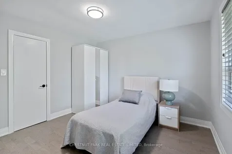 106 Fitzgibbon Avenue Toronto ON M1K 4A3
